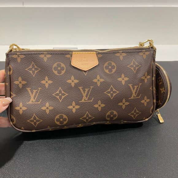 Louis Vuitton Monogram Canvas Multi Pochette Accessories Gold Hardware (118344) - Picture 2 of 12